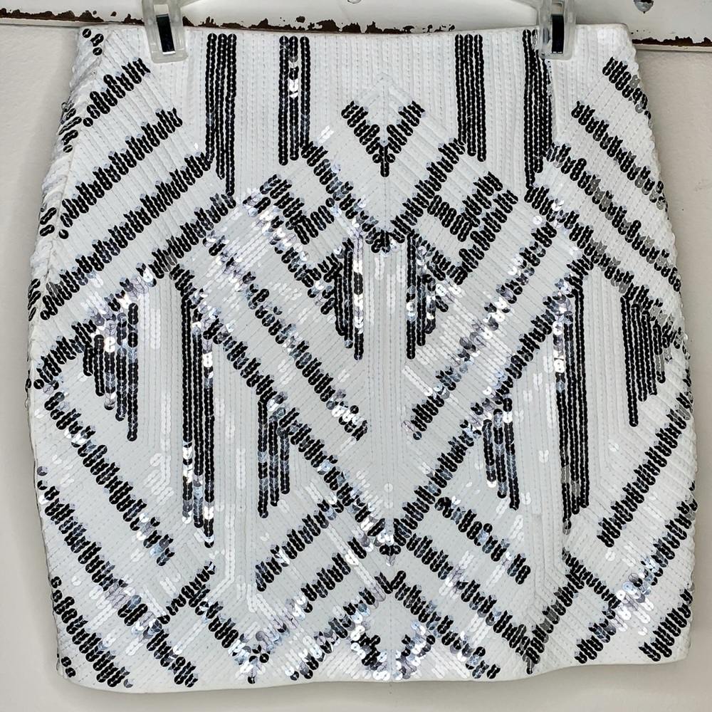 EXPRESS Sequin Mini Skirt Black White Silver Sz M